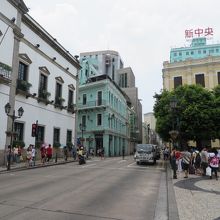 新馬路（セナド広場からＰｏｎｔｅ１６方面）