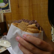 セットについてくる、皮パリパリもなか