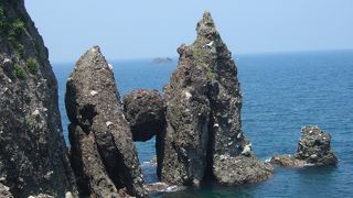 岩が挟まっています！