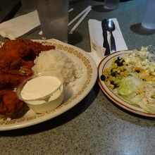 大人メニューのチキンです