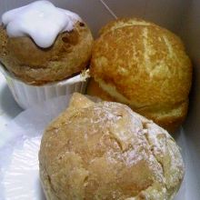 左上が夢風船・・・グレーズドなので甘さが強いです