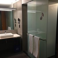 清潔なバスルームエリア！