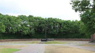 原子爆弾落下中心地碑 