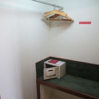 客室内に大きいクローゼット