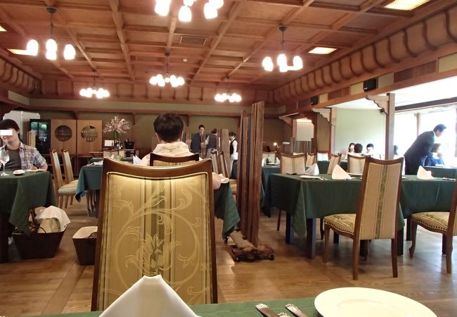 老舗旅館を改装してできたレストラン『ヴェルデ辻甚』