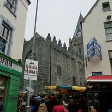 マーケットの入り口