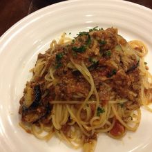 茄子とミートのパスタ