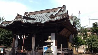 木造社殿がよい感じ