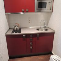 棚の中に、すべて揃っています。6人分くらい