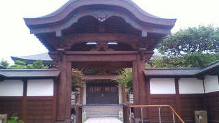 新寺寺社巡りでは外せない。文化財一見の価値