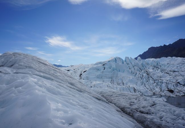 実際歩いていけるアラスカ最大の氷河！