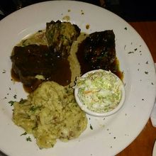 ヒレステーキ３種類のソースが選べます