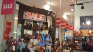 バックの専門ショップです