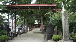 水野家の中興の祖、水野忠元を祀った神社