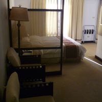 写ってないですが、手前にデスクがあります