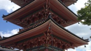 清水寺の三重塔は日本最大級