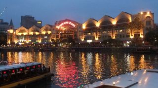 夜遊びスポット