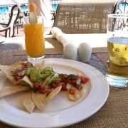 海を見ながらの食事が楽しめます