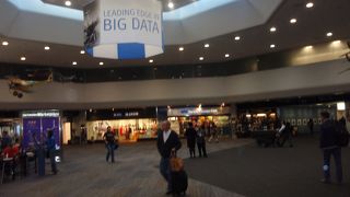 深夜はひっそり