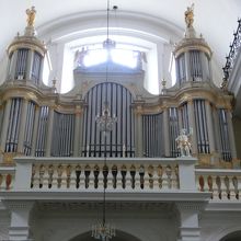 巨大なパイプオルガン