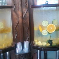 ウォーターサーバーのお水の中にミッキーが！