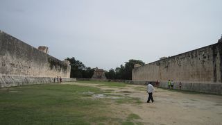 壮絶な球戯が行われた場所