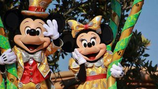 ３０周年をお祝いするパレードです