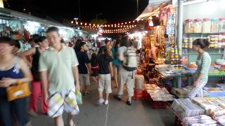 昼はダム市場、夜はナイトマーケットで買い物三昧！！