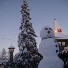 こっちの雪だるまは３段です