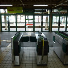 改札は自動改札