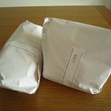 かなり頑丈に包装してくれますのでスーツケースに入れても安心