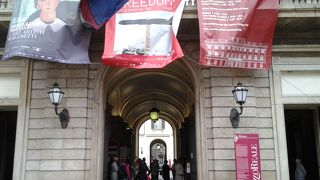 交通便利な場所です　展示会がお薦めです　