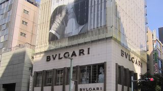 銀座の中央通り沿い