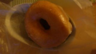 新宿と比べると、店内が広い印象でした。