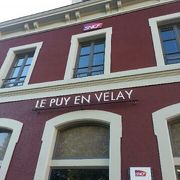 ノートルダム大聖堂に近い Le Puy en Velay駅