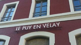 ノートルダム大聖堂に近い Le Puy en Velay駅