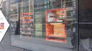 上階にはホールや音楽教室があります