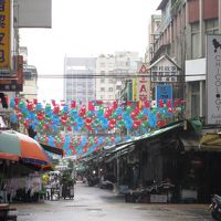 庶民的ですが安くていい感じのお店が多いです