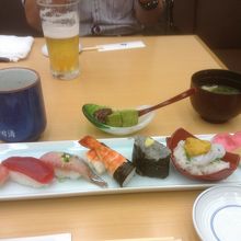 その他に茶碗蒸しも付いてました