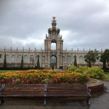 ツヴィンガー宮殿の遠景