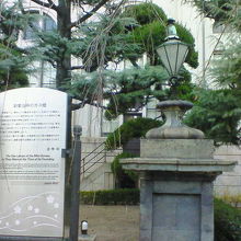 造幣局の創業当時のガス灯が保存されていました。