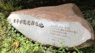 聖路加看護大学の前にあります!!