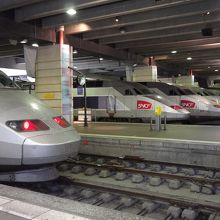 TGVがこれだけ並ぶと壮観です。