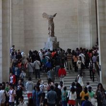 「サモトラケのニケ」もすごい...