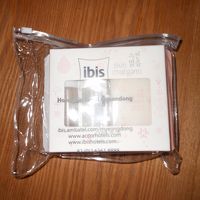 フロントでいただいたコスメです