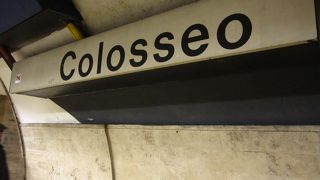 目の前がコロッセオ♪