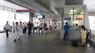 エアポートレールリンクとＢＴＳの乗り換えができる駅