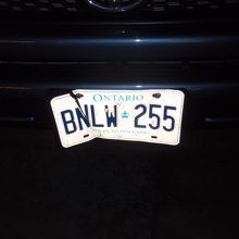 ナンバープレートからしてこのありさま