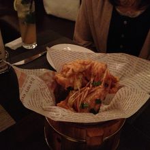 海鮮のフリット。海老、イカ、野菜なども。