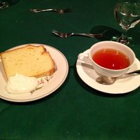 紅茶のシフォンケーキと紅茶♪